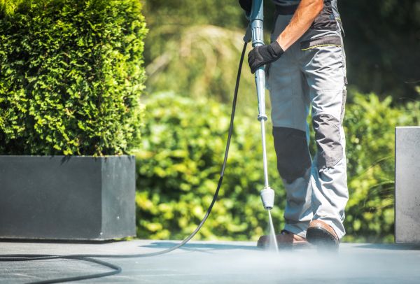Concrete Pressure Washing in Knoxville