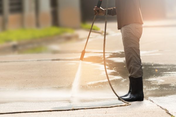 Residential Concrete Cleaning in Knoxville
