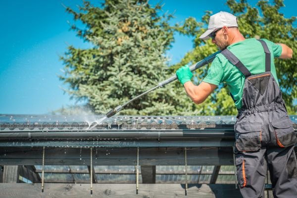 Cost of Gutter Power Washing in Knoxville
