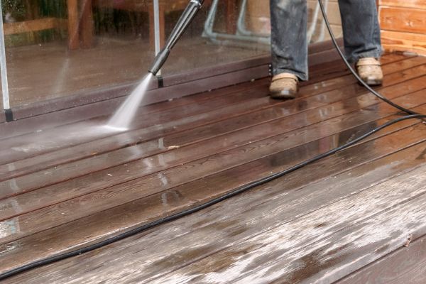 Cost of Pool Deck Power Washing in Knoxville