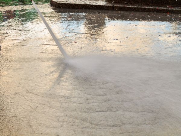 Cost of Pavement Cleaning Service in Knoxville