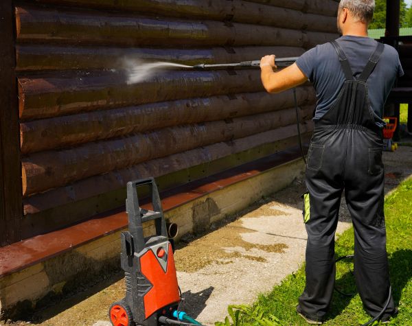 Cost of Log Home Pressure Washing in Knoxville