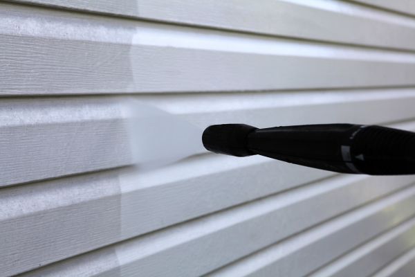 Cost of Condo Siding Power Washing in Knoxville