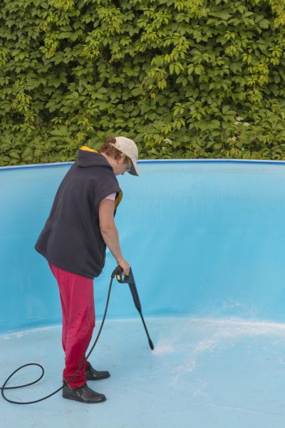 Cost of Pool Pressure Washing in Knoxville
