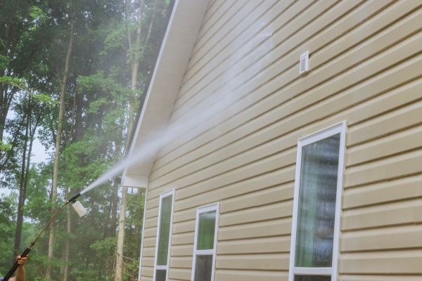 Home Siding Cleaning in Knoxville