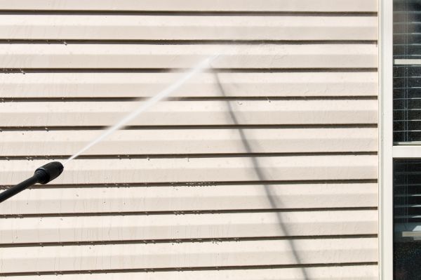 Cost of Apartment Power Washing in Knoxville